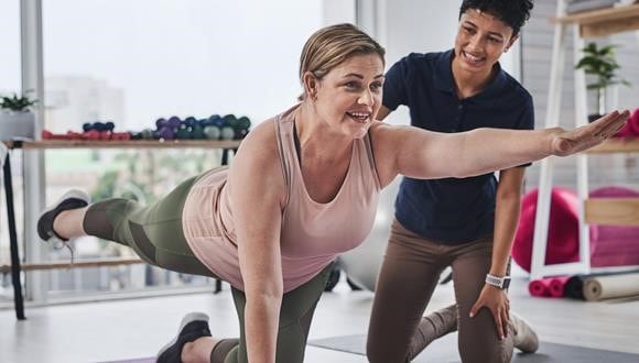 Women looking after their joint health during netball practise